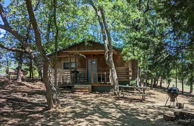 Little Woods at Gamble Hollow