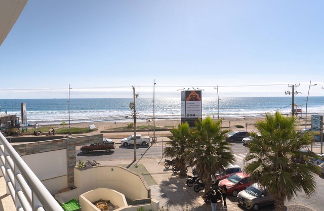 "Live life to the fullest with an ocean view"!