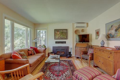 Living Color Cottage home