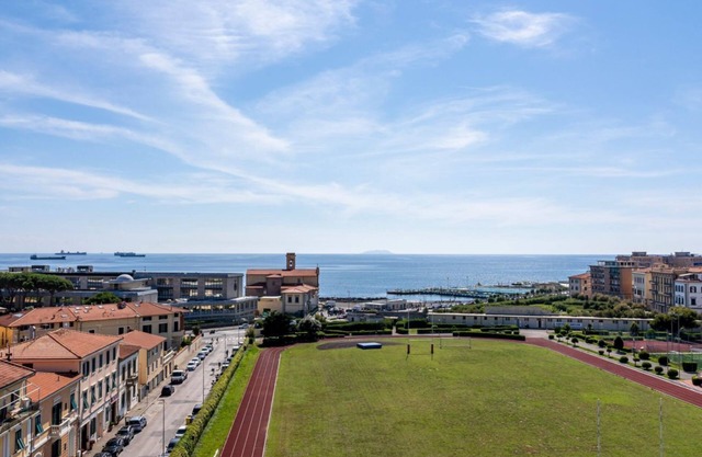 Livorno - Sea View Apartment with Parking!