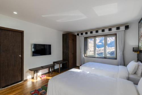 Lo Mustang Himalayan Resort