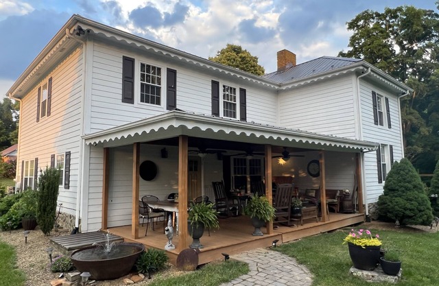 LOCATED IN ABINGDON, VA - PRIVATE, TRANQUIL SETTING