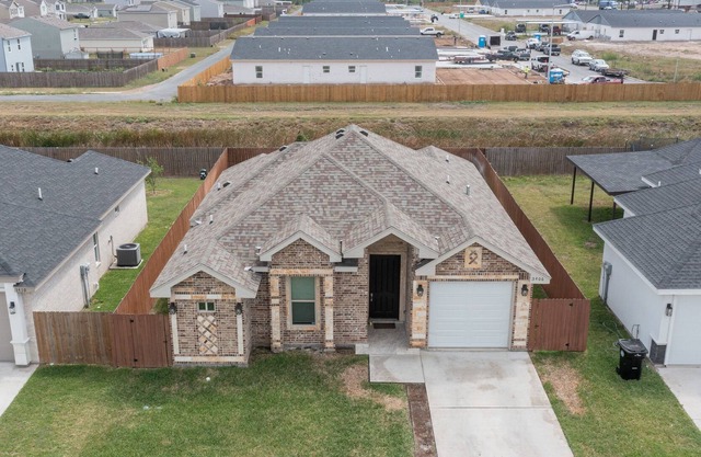 Located in Weslaco 3 Bedroom and 2 Bathroom