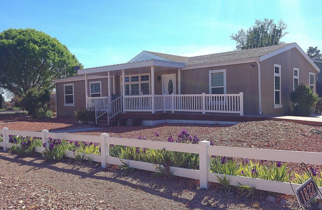 Located within an hour of 3 National Parks, National Monuments, National Forest.