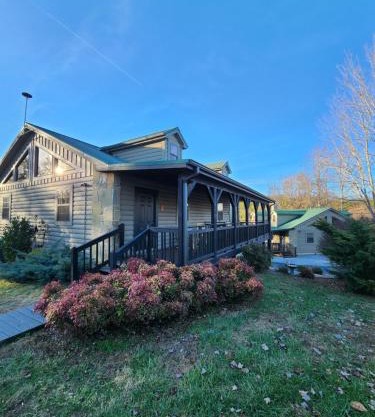 Lodge At Tellico