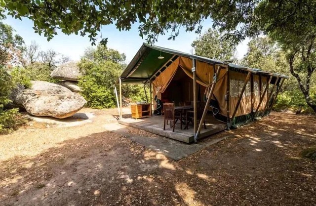 Lodge Safari Standard 25m² 2 rooms - terrace, in the heart of nature (no sanitary facilities) 5 people