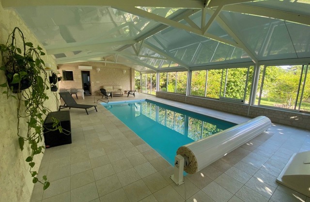 Lodging with indoor pool! Ideally located for discovering the region