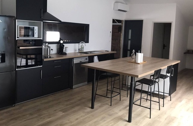 Loft Avec Patio a 5 Minutes du Centre Ville d Angouleme