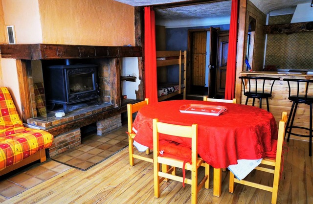 Loft with mountain corner