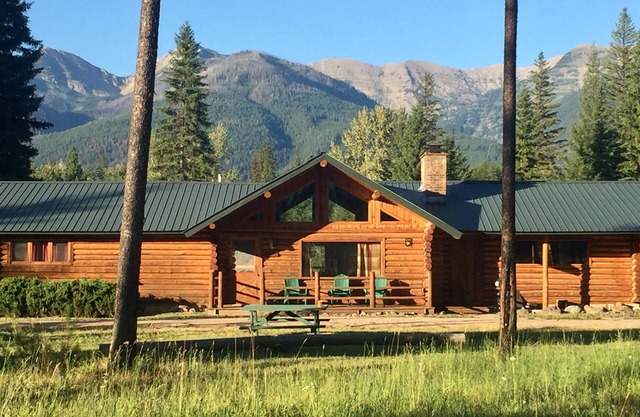 Log Cabin Getaway with Scenic Mountain Views in Montana’s Seeley-Swan Valley