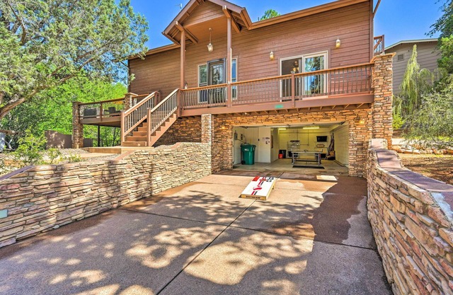 Log Cabin in Payson w/Deck, Mtn & Creek Views