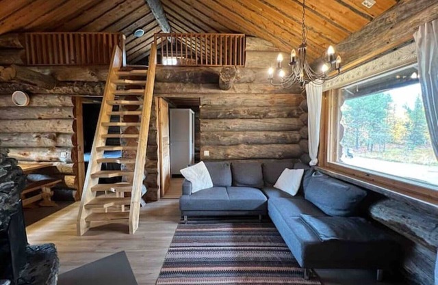 Log cabin in the nature, view to Ylläs fjell, 2 bedrooms + loft
