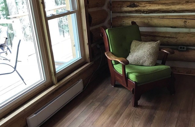 Log Cabin on the Lake Close to Algonquin Park