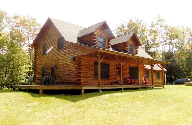 Log Cabin - One Mile From Jay Peak Resort