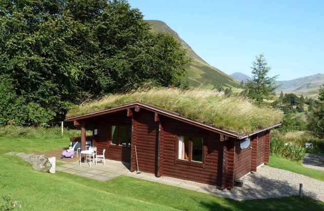 Log Cabin with Hot Tub | Sleeps 4 | In the Cairngorm National Park | Accepts Dogs