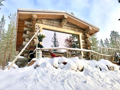Log Cabin with Private Sauna by Invisible Forest Lodge