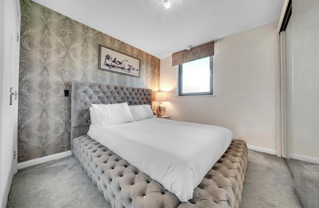 London City Deluxe 2 Bed Modern Apartment Canary Wharf