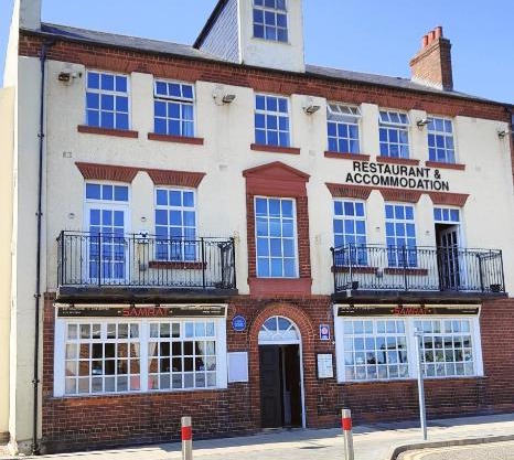 LONDONDERRYS Bar and Accommodation