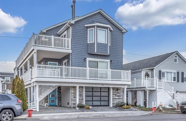 Long Beach, Long Island! Halloween and October Limited Specials! Steps to Beach