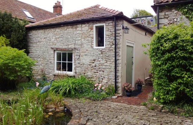 Longbridge Cottage