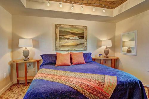 Lorna Beach Cottage at Spanish Village