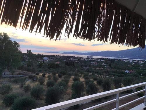 Loutraki Getaway - Cozy and Quiet Nest