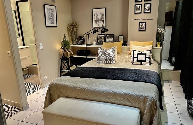 Louvre-Rivoli 1 bedroom apartment