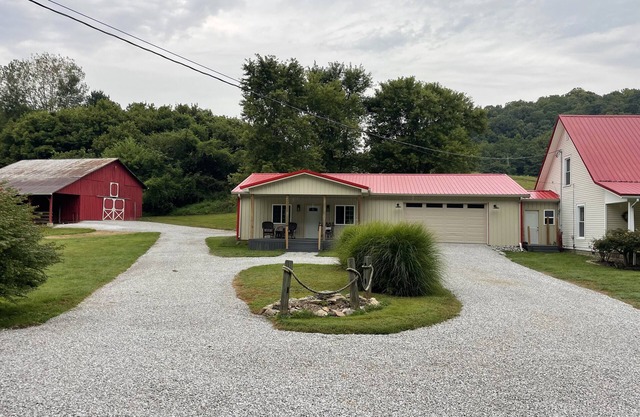 Love's Touch at R Applegate Family Farm