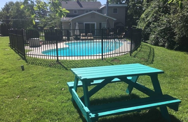 Loveland Farmhouse · 4BR Retreat w/Pool