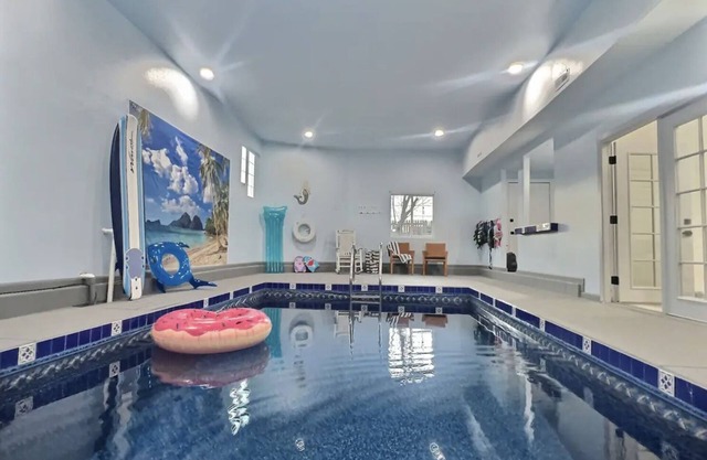 Loveland Oasis w/Indoor Heated Pool & Game Room