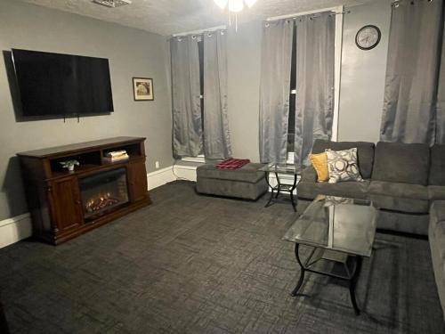 Lovely 2 bedroom apartment downtown Canisteo