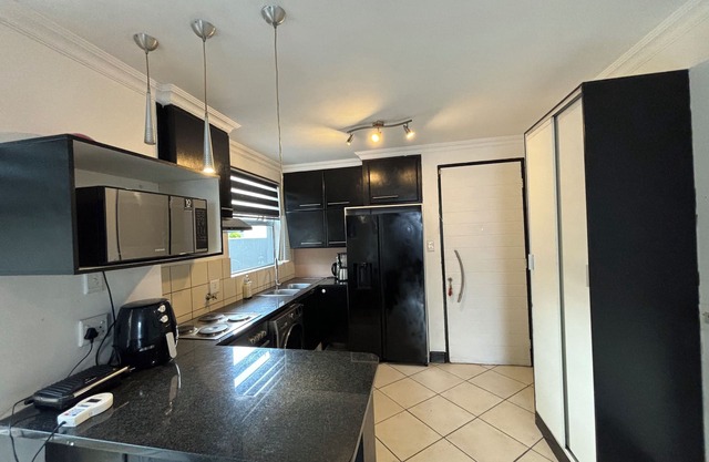 Lovely 2-bedroom townhome with WiFi and Backup Power