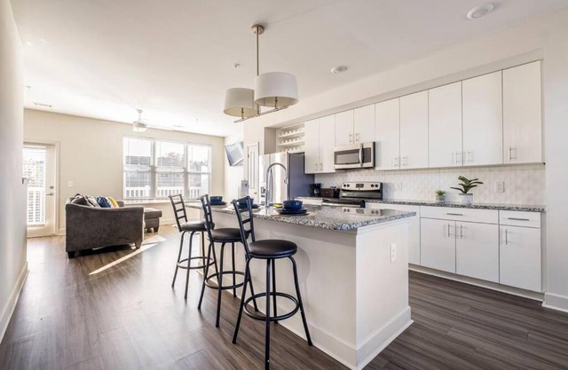 Lovely 2 bedroom townhome