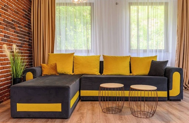 Lovely 2BR - Seasons Residence