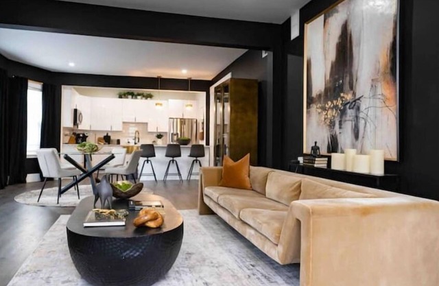 Lovely 3 bedroom 2 bath “6 miles from downtown”