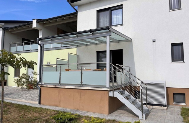 Lovely apartment for 6 guests with WIFI, A/C, TV, terrace, pets allowed and parking