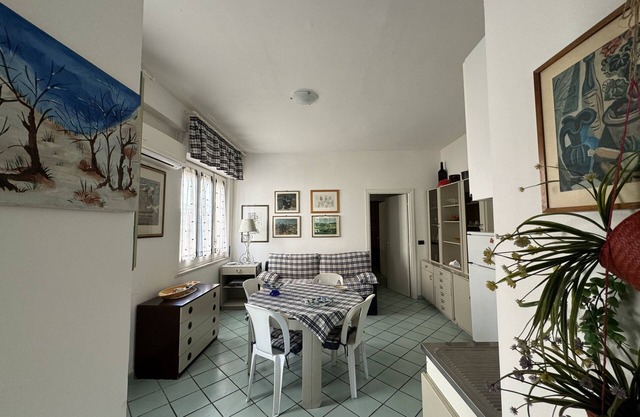 Lovely apartment 1 minute walk from the lovely beach of Copanello