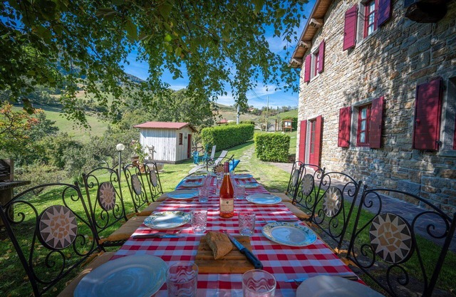 Lovely apartment for 4 people with pool, WIFI, TV and pets allowed