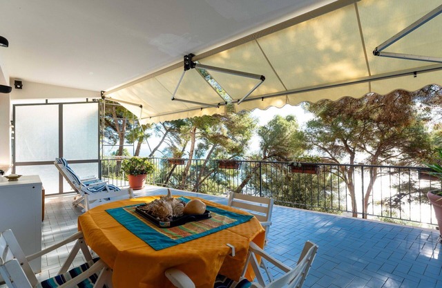 Lovely apartment for 4 people with WIFI, balcony and panoramic view