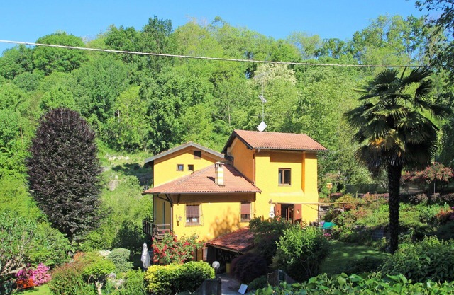 Lovely apartment for 6 guests with WIFI, TV, terrace and pets allowed