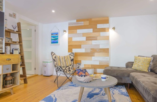 Lovely apartment for 4 people with WIFI, TV, patio and pets allowed