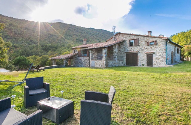 Lovely apartment for 5 guests with WIFI, TV, terrace and pets allowed