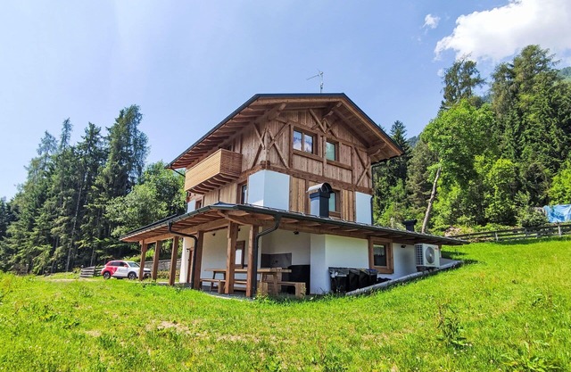 Lovely apartment in villa for 8 people with WIFI, TV, patio and panoramic view