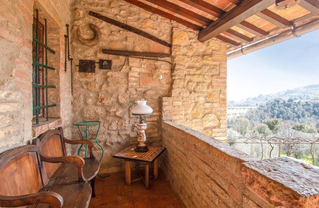 Lovely apartment in Volterra with WiFi