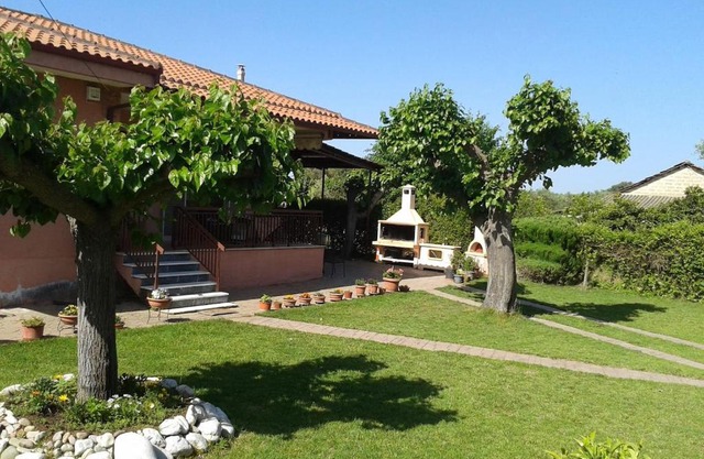 Lovely cottage with garden !