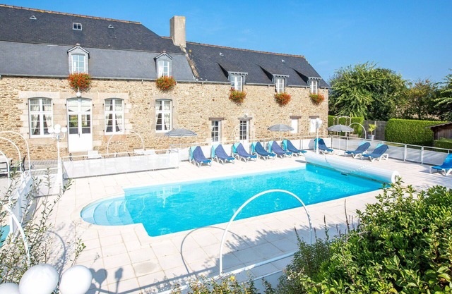 Lovely apartment for 5 people with pool, WIFI, TV and terrace