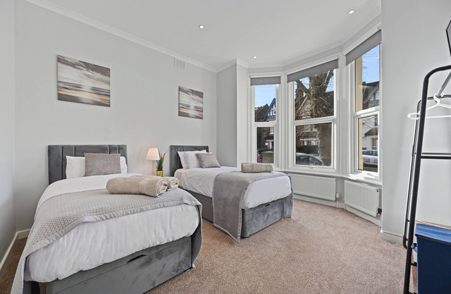 Lovely Garden Flat within proximity of Elizabeth Line in West Ealing