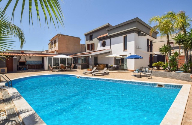 Lovely home in Marinella di Selinunte