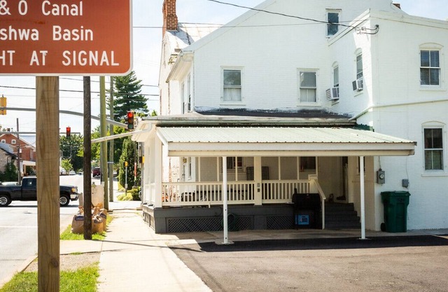 Lovely Historic Williamsport Home-Rm"B"