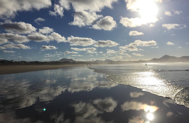 Lovely House nearby the sea with private garden Caleta de Famara